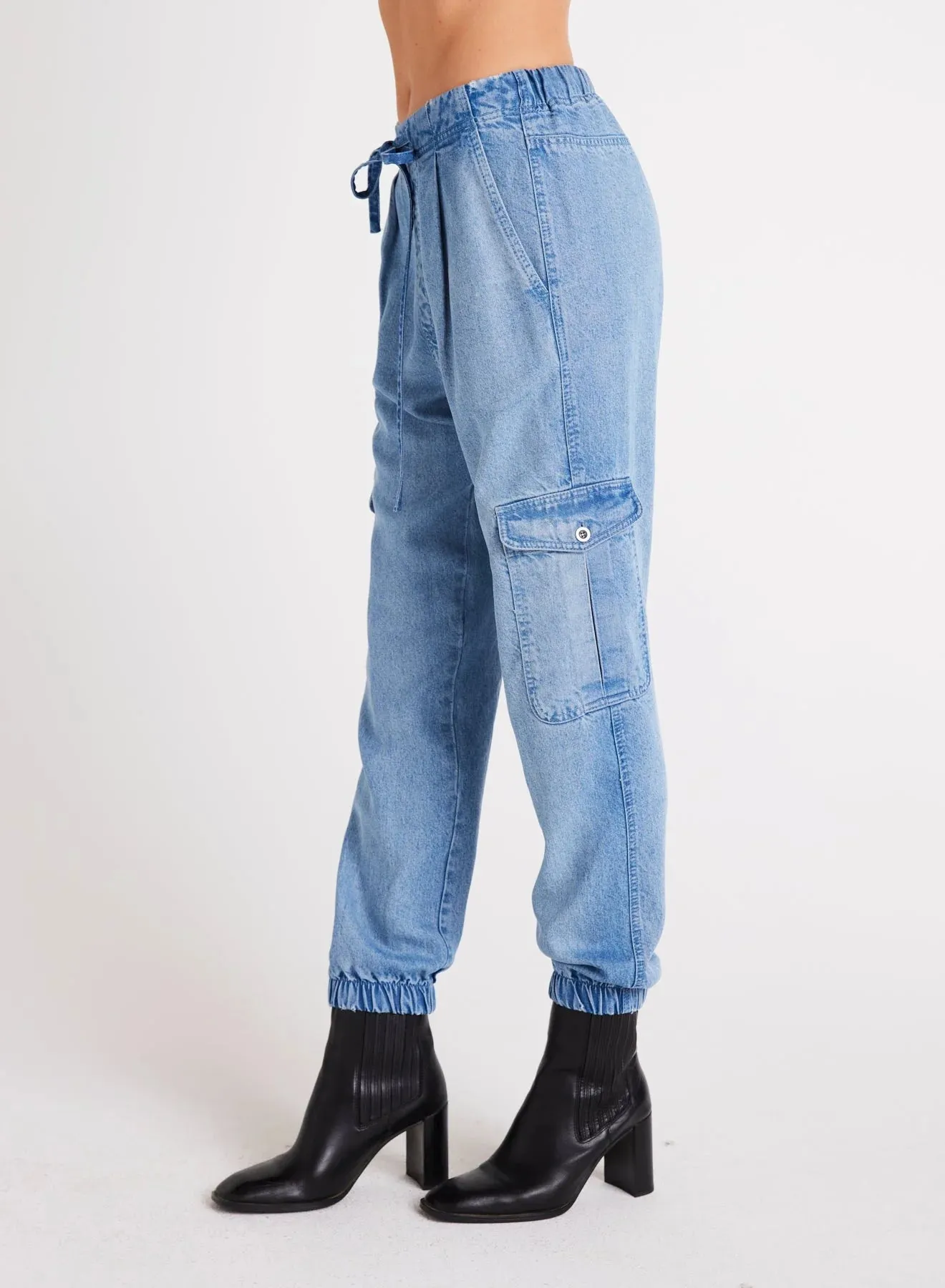 BEL Isla Pleated Denim Jogger