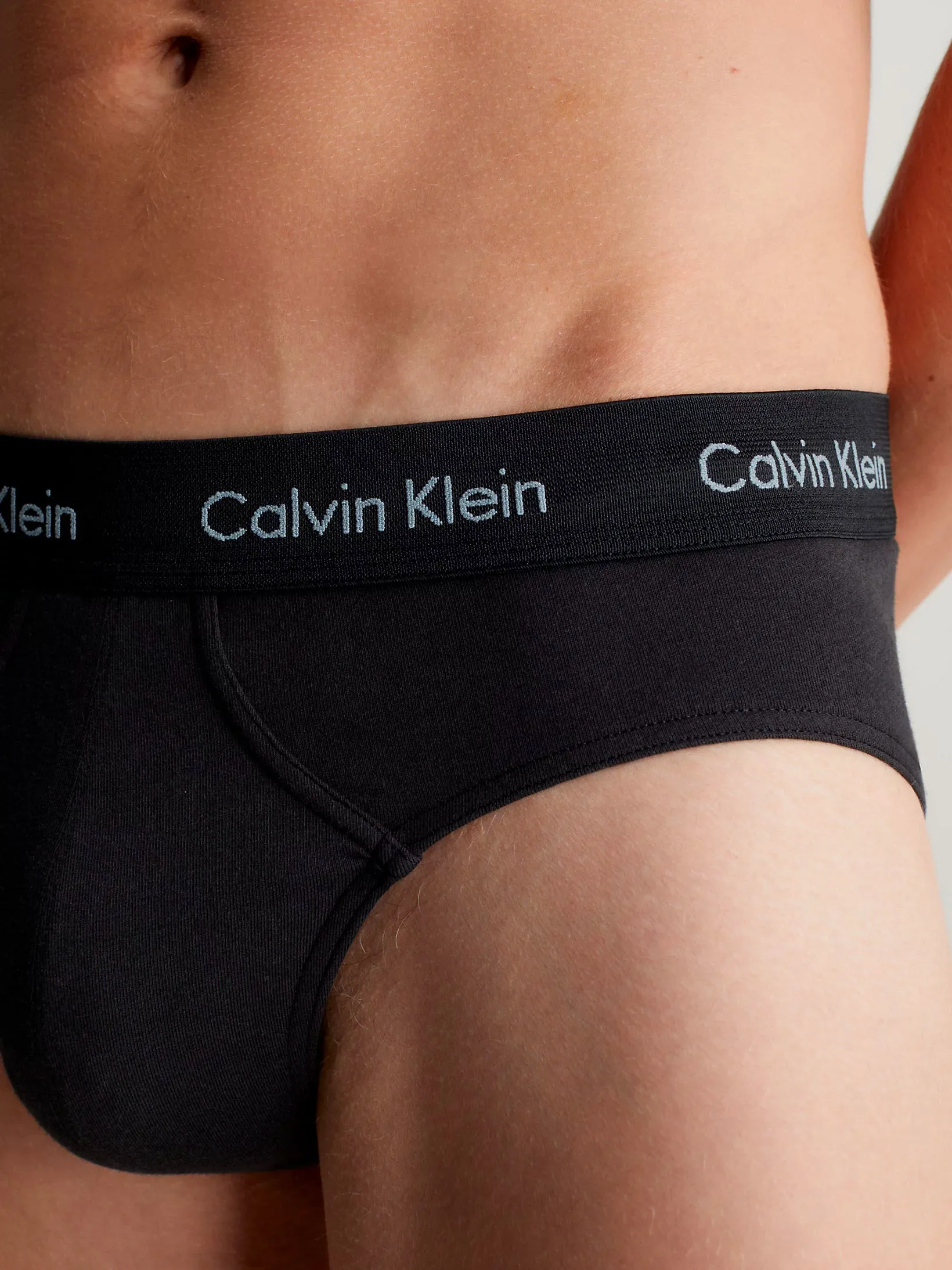 Calvin Klein Mens Cotton Stretch Hip Brief Pants (3-Pack)