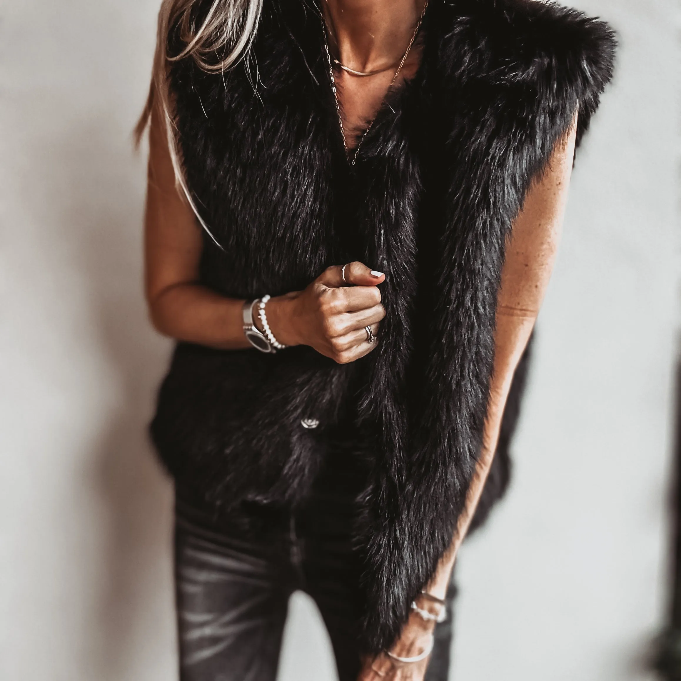 Faux fur BLACK gilet *NEW*