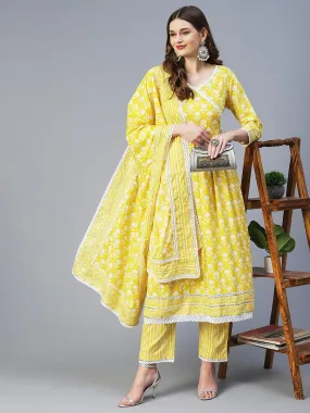 Floral Printed High Slit Kurta With Pants & Dupatta - Yellow