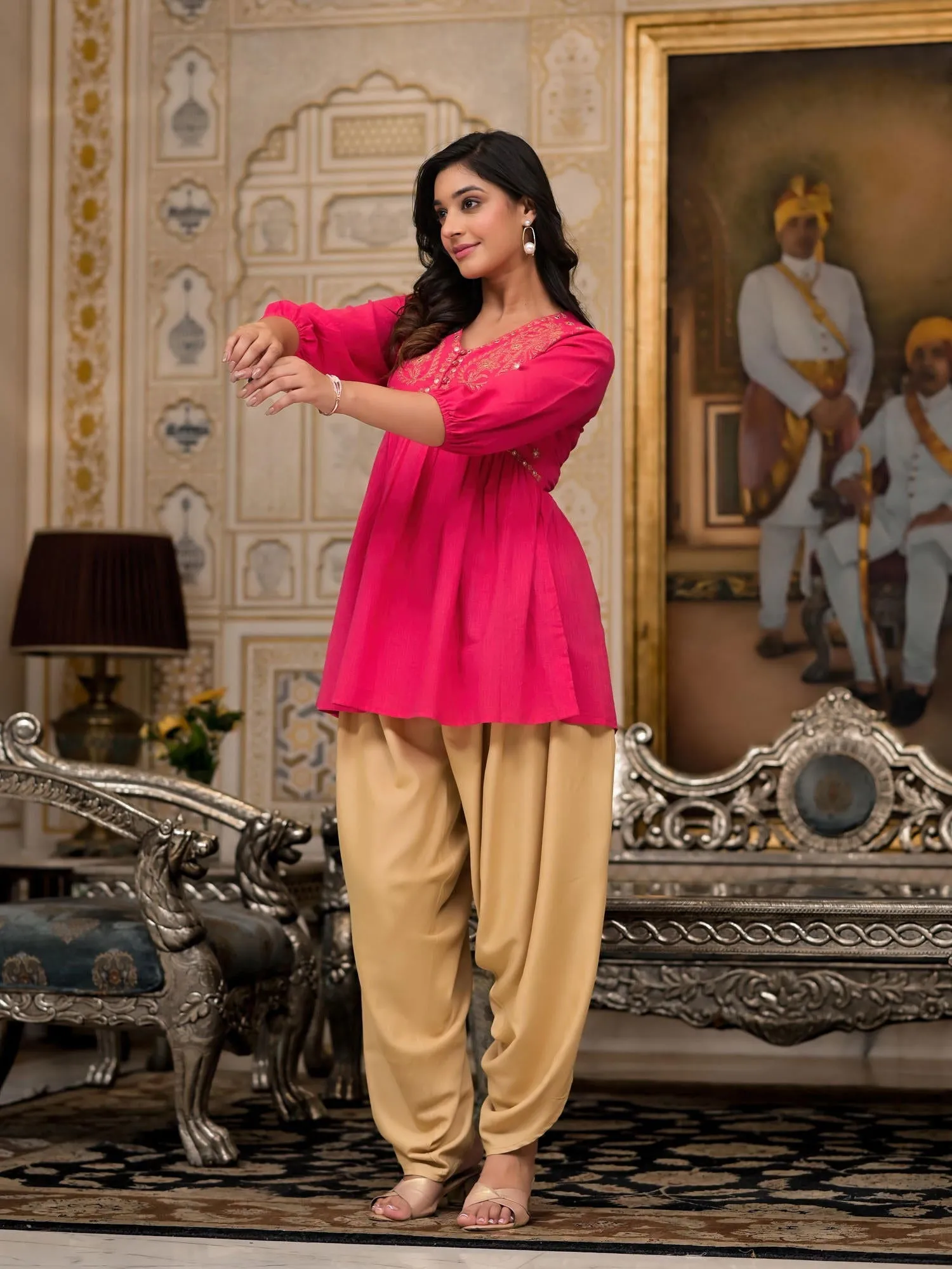 Jashvi Fuchsia Embroidered Cotton Women Tunic And Pant Co-Ord Set With Mirror & Zari Work