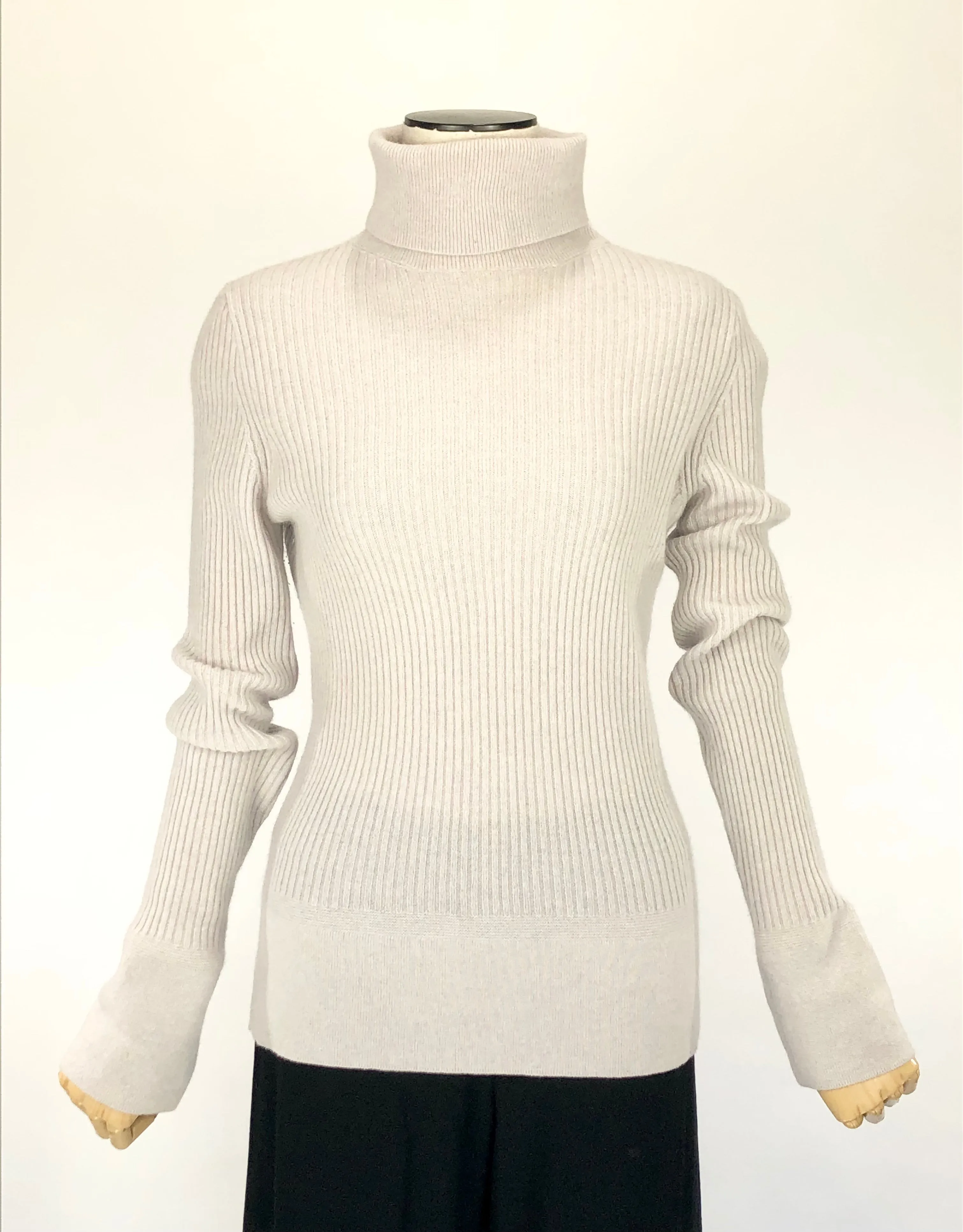 Light Grey Cashmere Turtleneck Sweater | Size S