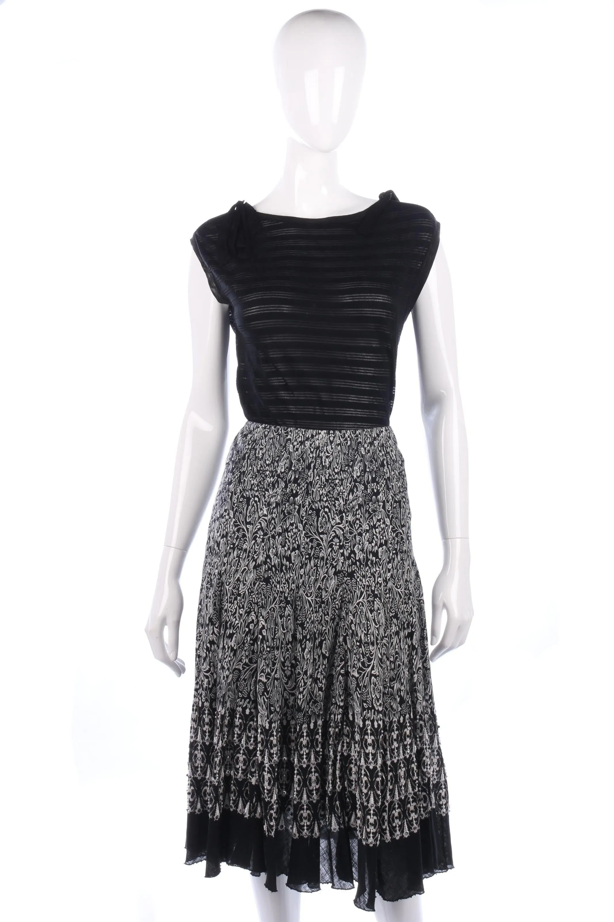 Renato Nucci Skirt Linen Black and Silver Patter with Beads Size UK 10