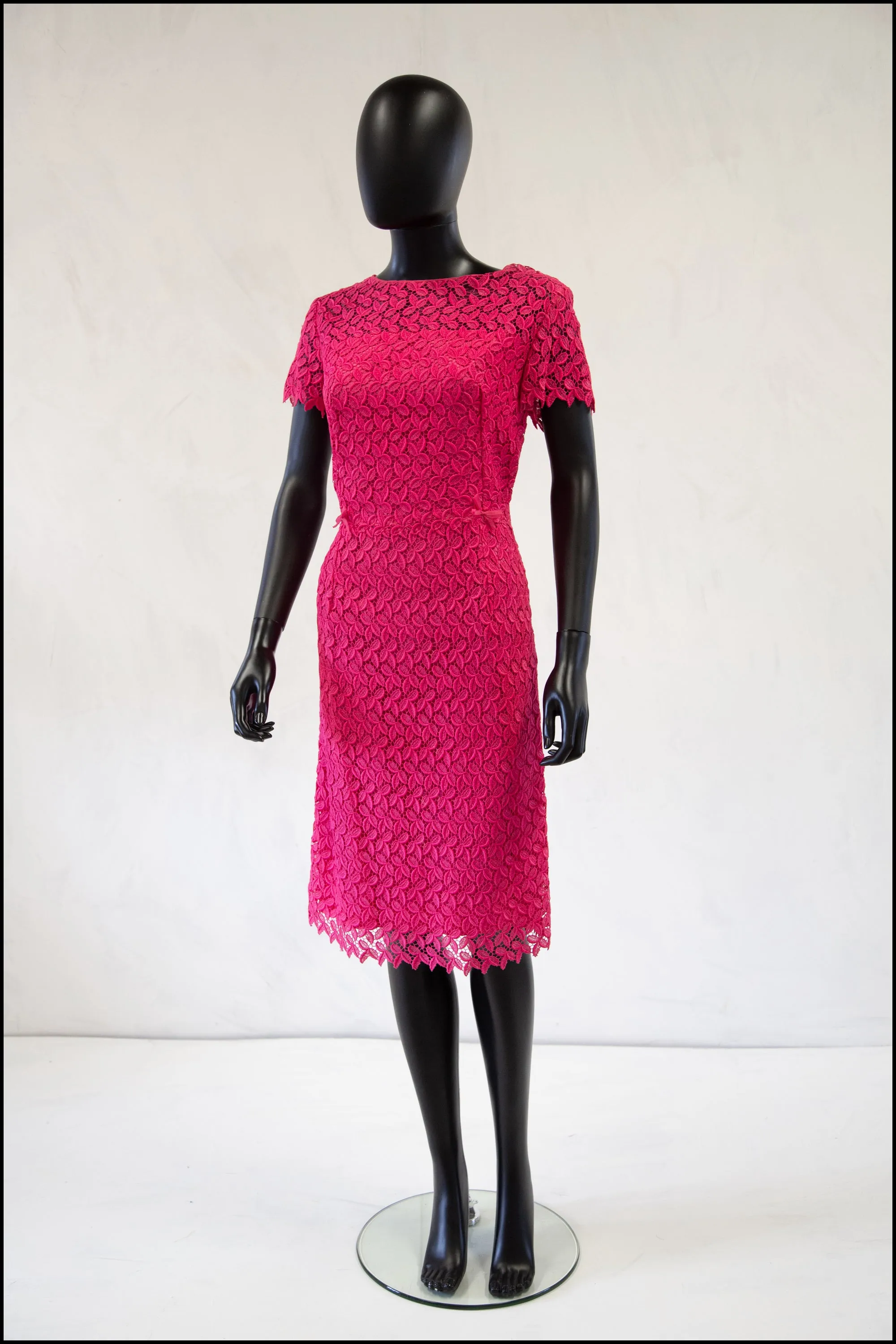 Vintage 1960s Fuchsia Pink Lace Wiggle Dress