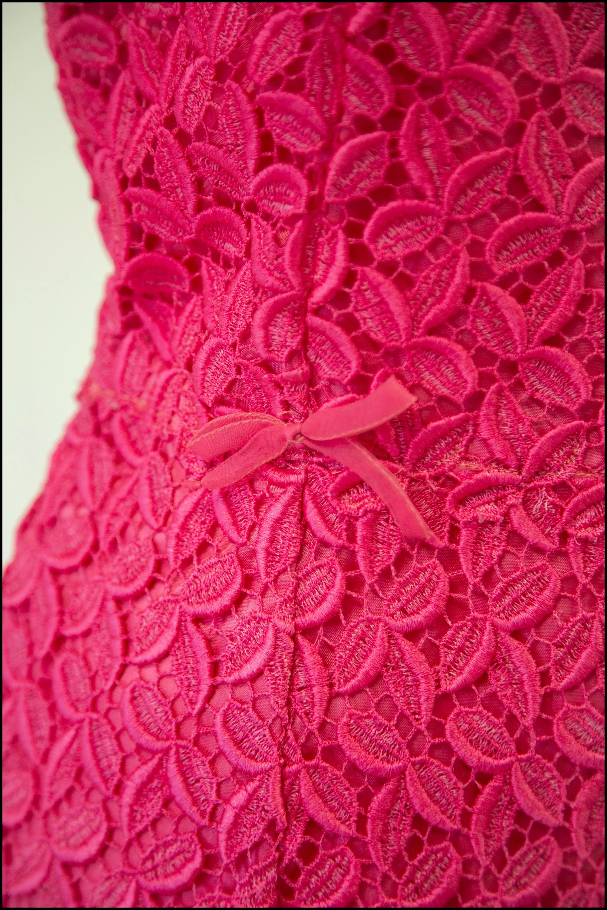 Vintage 1960s Fuchsia Pink Lace Wiggle Dress