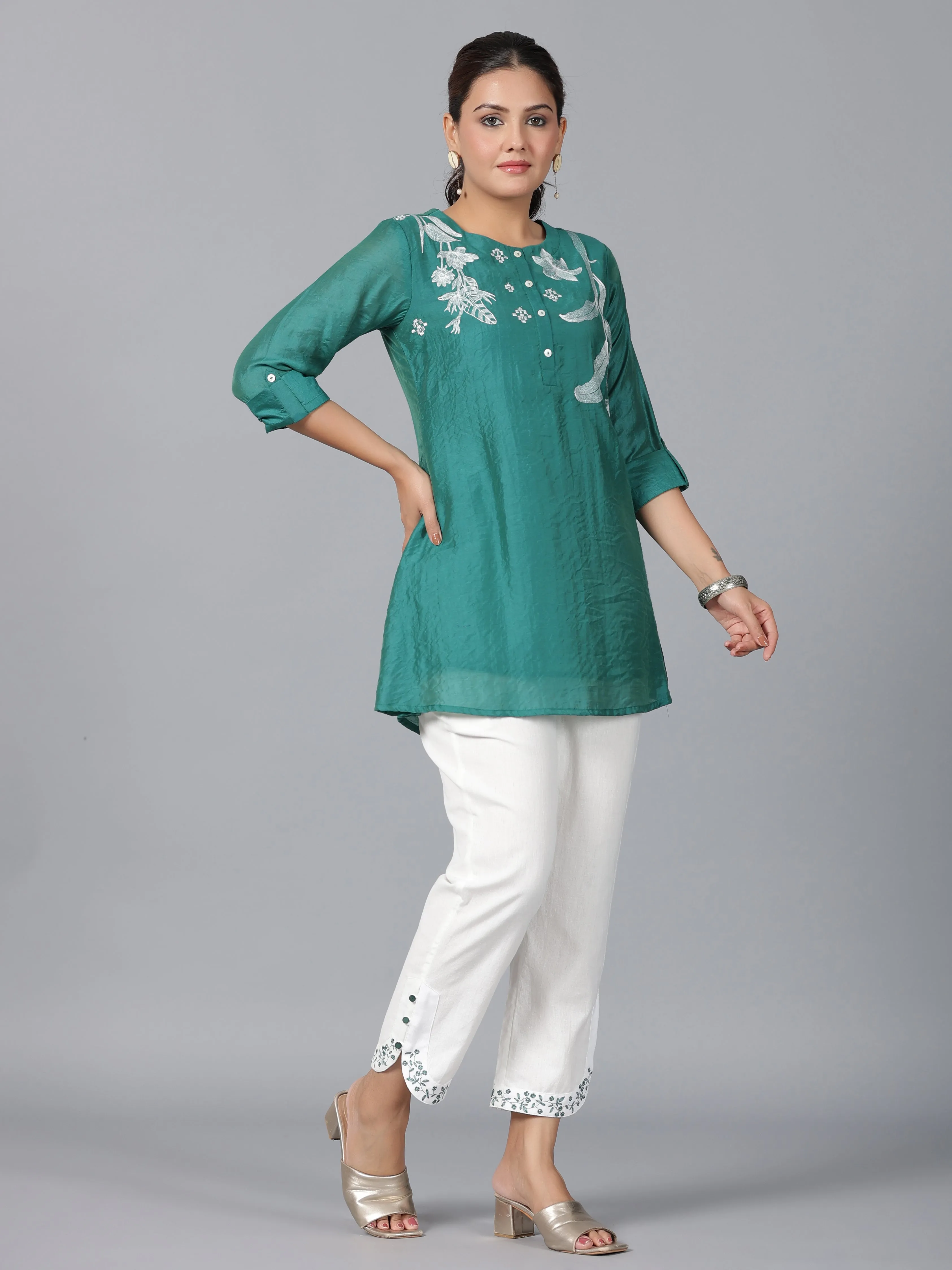 Women Green Chanderi Embroidered Clothing Set