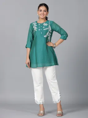 Women Green Chanderi Embroidered Clothing Set