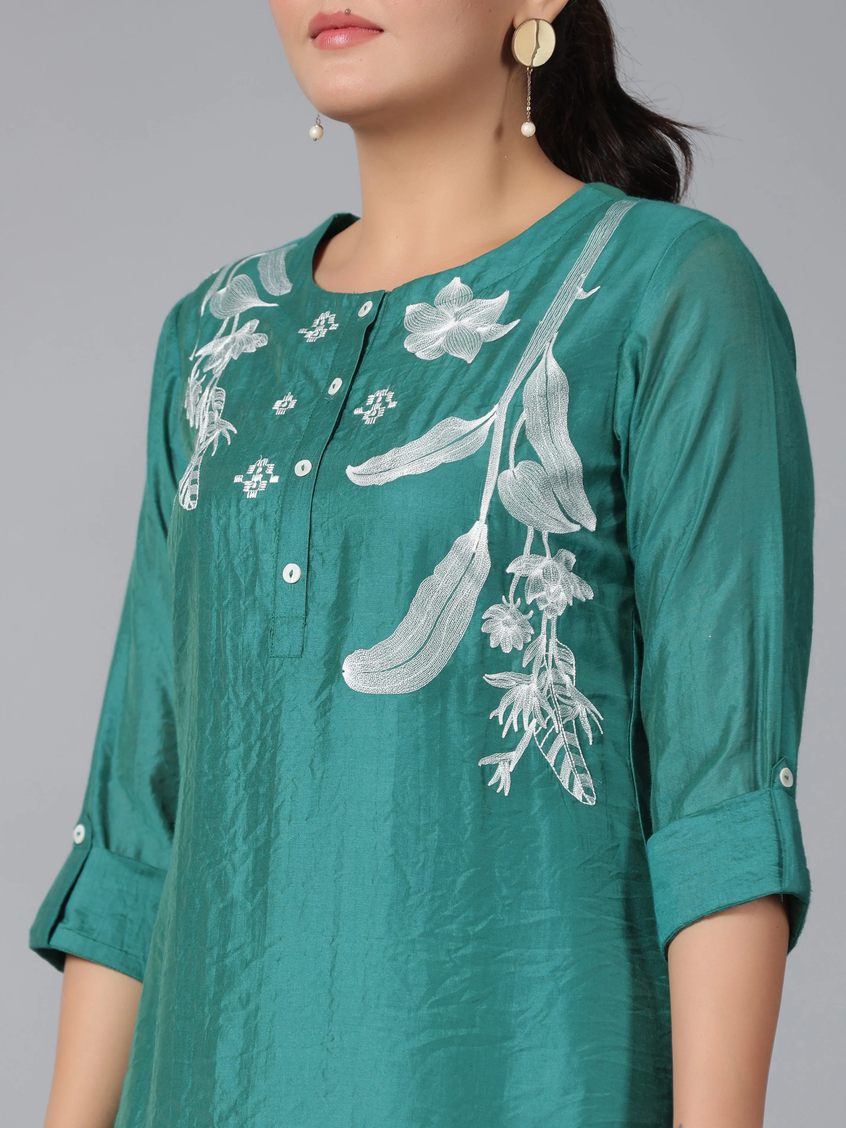 Women Green Chanderi Embroidered Clothing Set